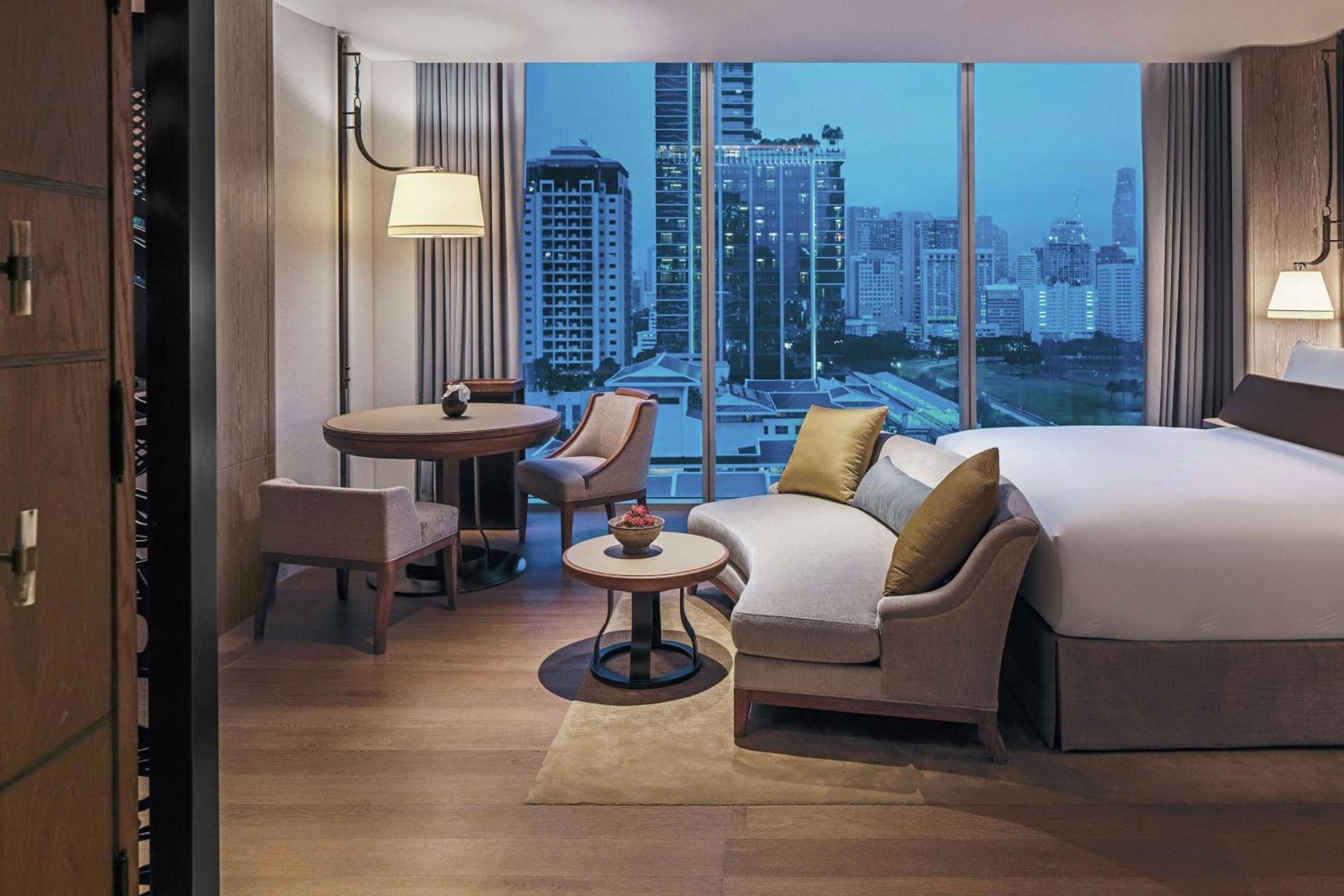 Waldorf Astoria Bangkok Hotel Exterior photo